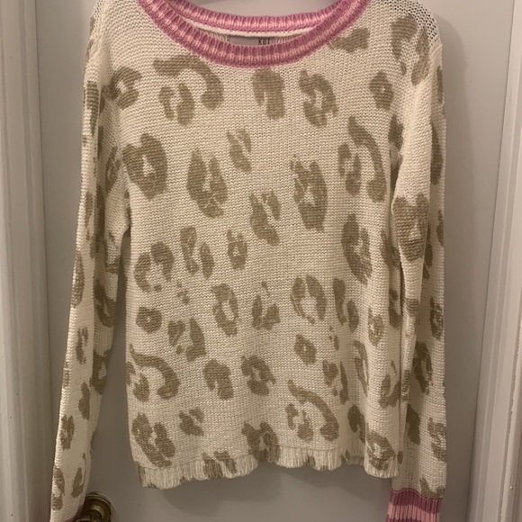NWOT Kut from the Kloth sweater. The Gracie sweater. Size medium. - Picture 2 of 12